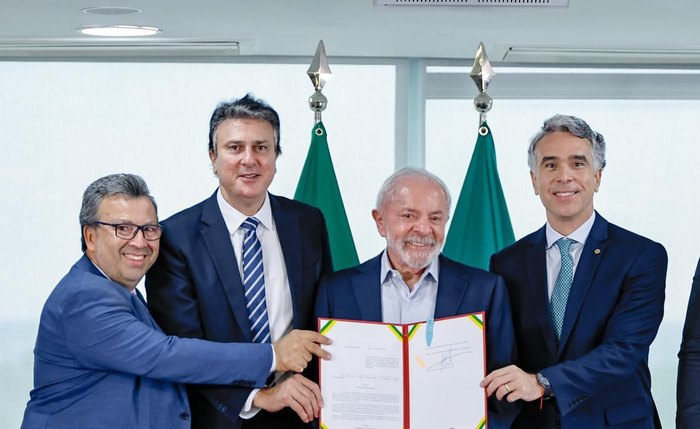 Rafeal Brito ao lado do presidente Luiz Inácio Lula da Silva