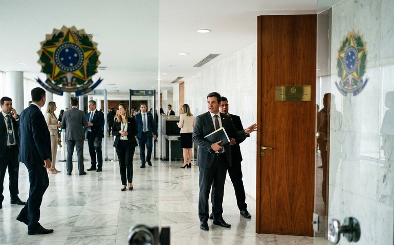 Cassação de Ramagem será novo teste para Hugo Motta após renúncia de Zambelli