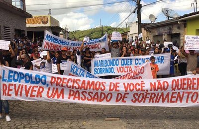 Em ato público, população pede retorno de Leopoldo Pedrosa à Prefeitura de Maribondo