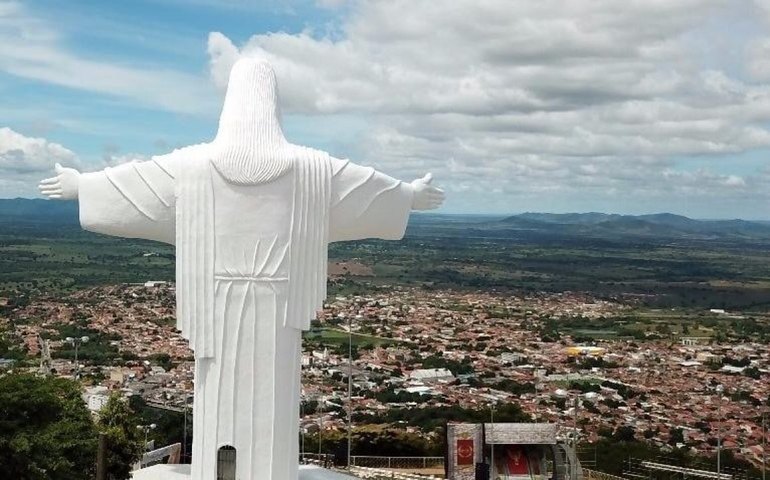 Palmeira dos Índios atingiu marcas elevadas de temperatura e ficou entre as mais quentes do Brasil neste domingo