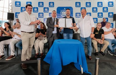 Governador anuncia investimentos em infraestrutura e saneamento em Jacuípe