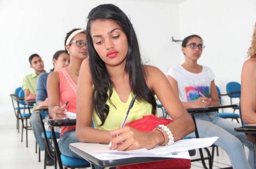 Oficina da Secretaria do Trabalho busca capacitar jovens ao primeiro emprego