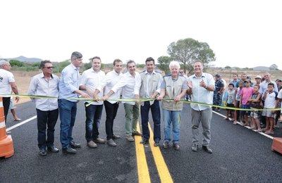 Renan destaca importância da pavimentação de trecho da BR-316 em Canapi