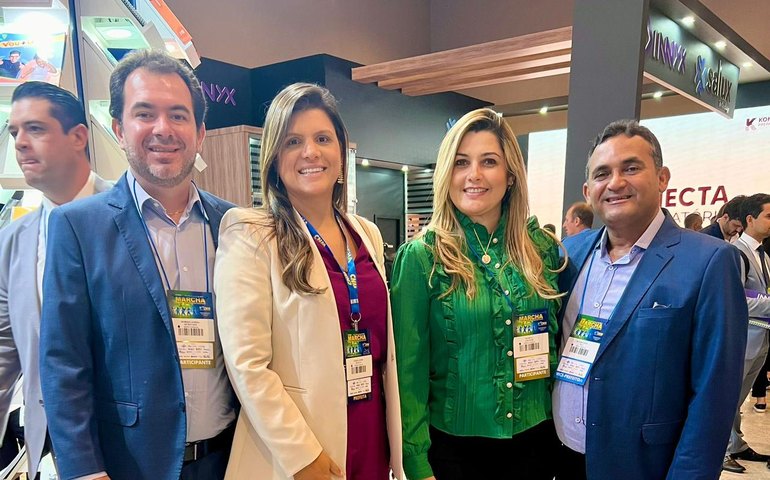 Prefeita Marcela Gomes participa da XXI Marcha dos Prefeitos em Brasília e busca novas parcerias para Novo Lino