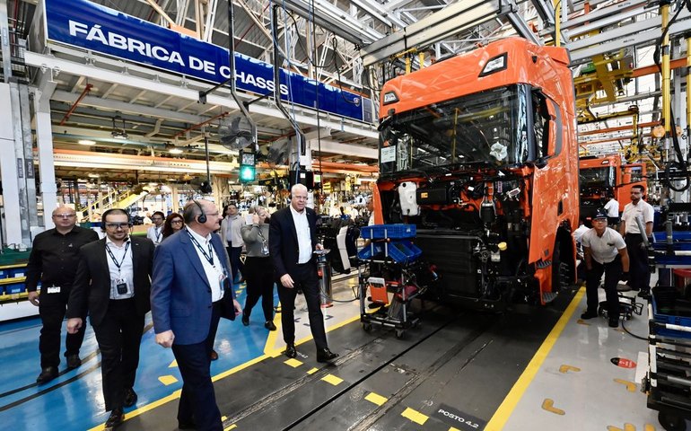 Governo destina R$ 1,6 tri para indústria e infraestrutura até 2029