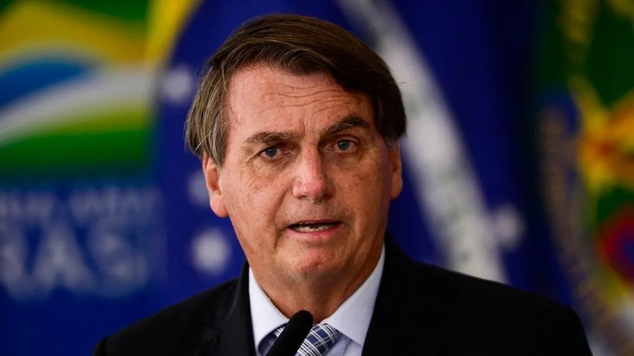 Bolsonaro admite que Orçamento Secreto mantém parlamentares com benefícios ocultos