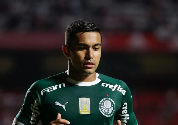 Dudu treina em dia de folga no Palmeiras de olho em vaga de titular contra o Bahia