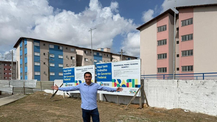 Vereador David do Emprego participa da entrega de 1.180 apartamentos na Santa Amélia