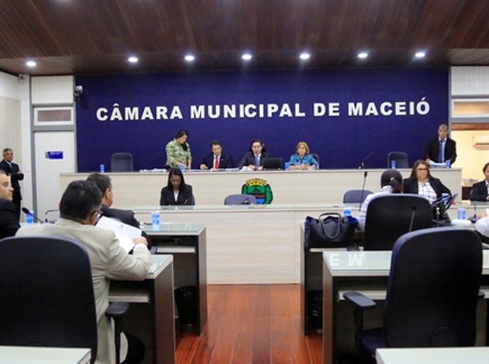 Em sessão extra, Câmara aprova Orçamento e Novo Código Tributário