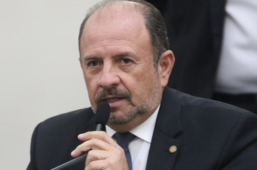 Aprovado projeto que prevê vacinação domiciliar para pessoas com TEA