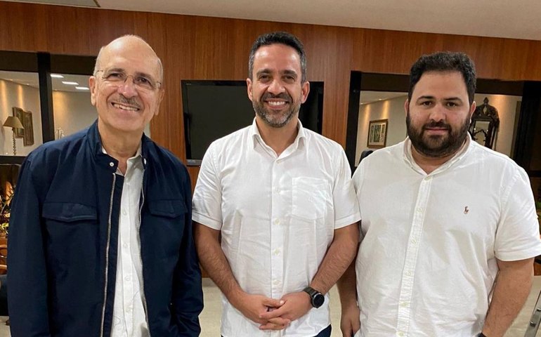 Prefeito Ronaldo Lopes anuncia ajuda do governador Paulo Dantas para desabrigados