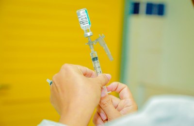 Ponto de Vacinação Contra o Covid-19 volta a funcionar no Theatro de Penedo