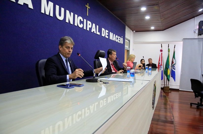 Yvan Beltrão solicita pavimentação de acesso ao município de Jundiá