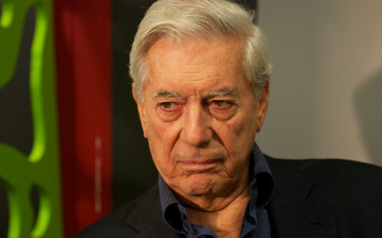 'Não viverei tanto para escrever outro livro', diz Vargas Llosa ao lançar seu 'último romance'