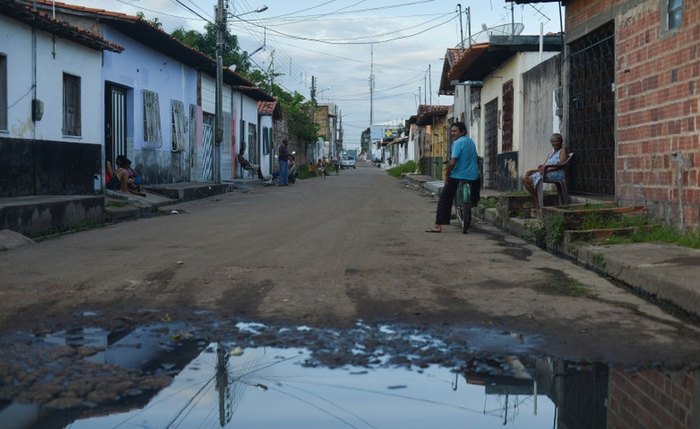 Esgoto a céu aberto