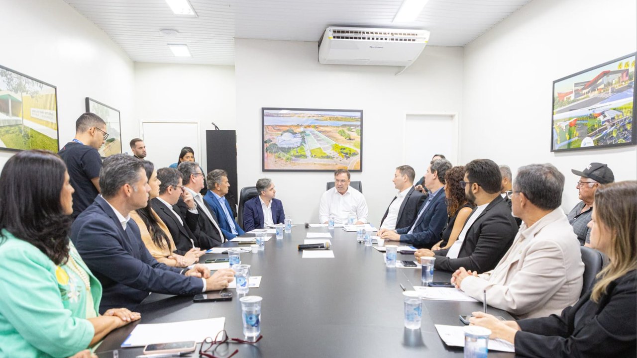 Prefeitura de Arapiraca e Embrapa, com apoio da Superintendencia Federal da Agricultura e Pecuária de Alagoas, definem fortalecimento da cadeia produtiva da mandioca