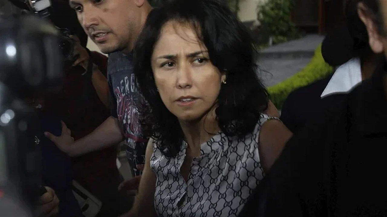 Oposição quer investigação sobre asilo a ex-primeira-dama do Peru