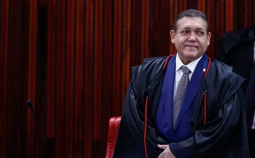 Nunes Marques desempata e anula condenações de Antonio Palocci, homem de confiança de Lula