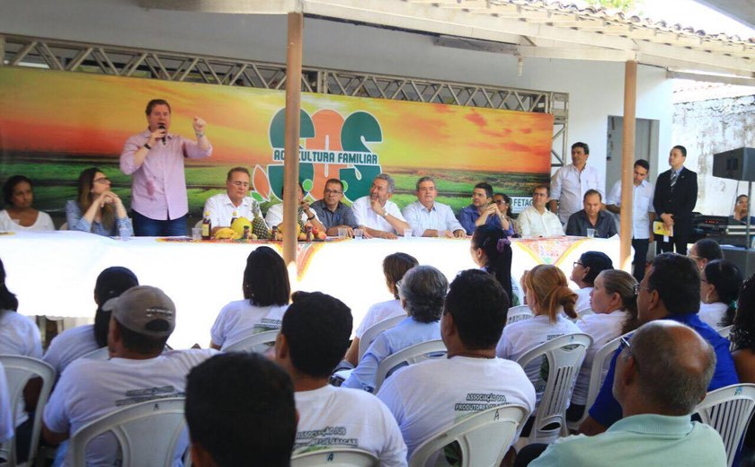 Marx Beltrão garante R$ 8,5 mi para centrais de comercialização da agricultura familiar