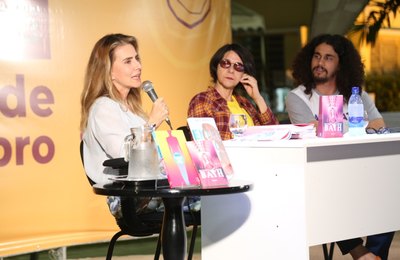 Maitê Proença participa de mesa literária na terceira noite da Fliara