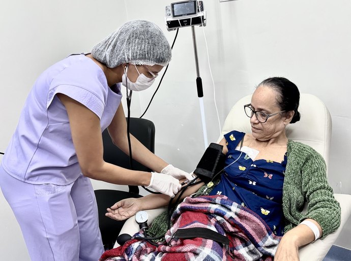 Hospital Metropolitano alia estrutura de ponta e cuidado humanizado no tratamento oncológico
