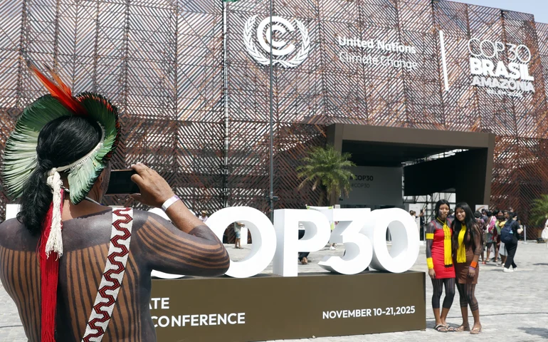 COP30: quem resiste à inclusão de um roteiro para o fim do petróleo no texto final?