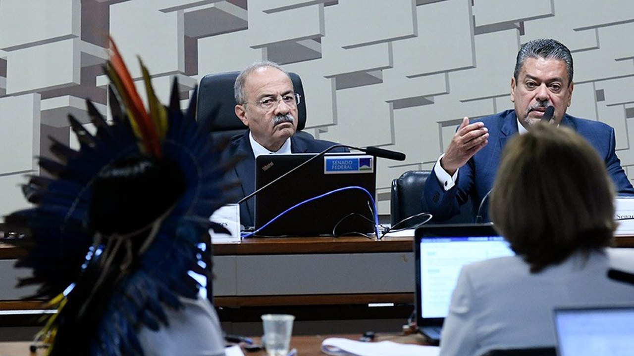 Comissão debate causas e soluções ao garimpo em território ianomâmi