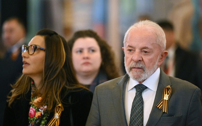 Janja compra cinto e meias para Lula em Nova York