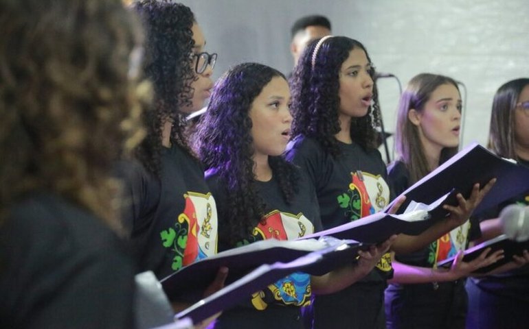 Penedo Luz apresenta Festival de Coros no Largo de São Gonçalo