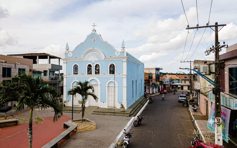 Homem é agredido por vizinho por supostamente olhar para sua esposa em Lagoa da Canoa