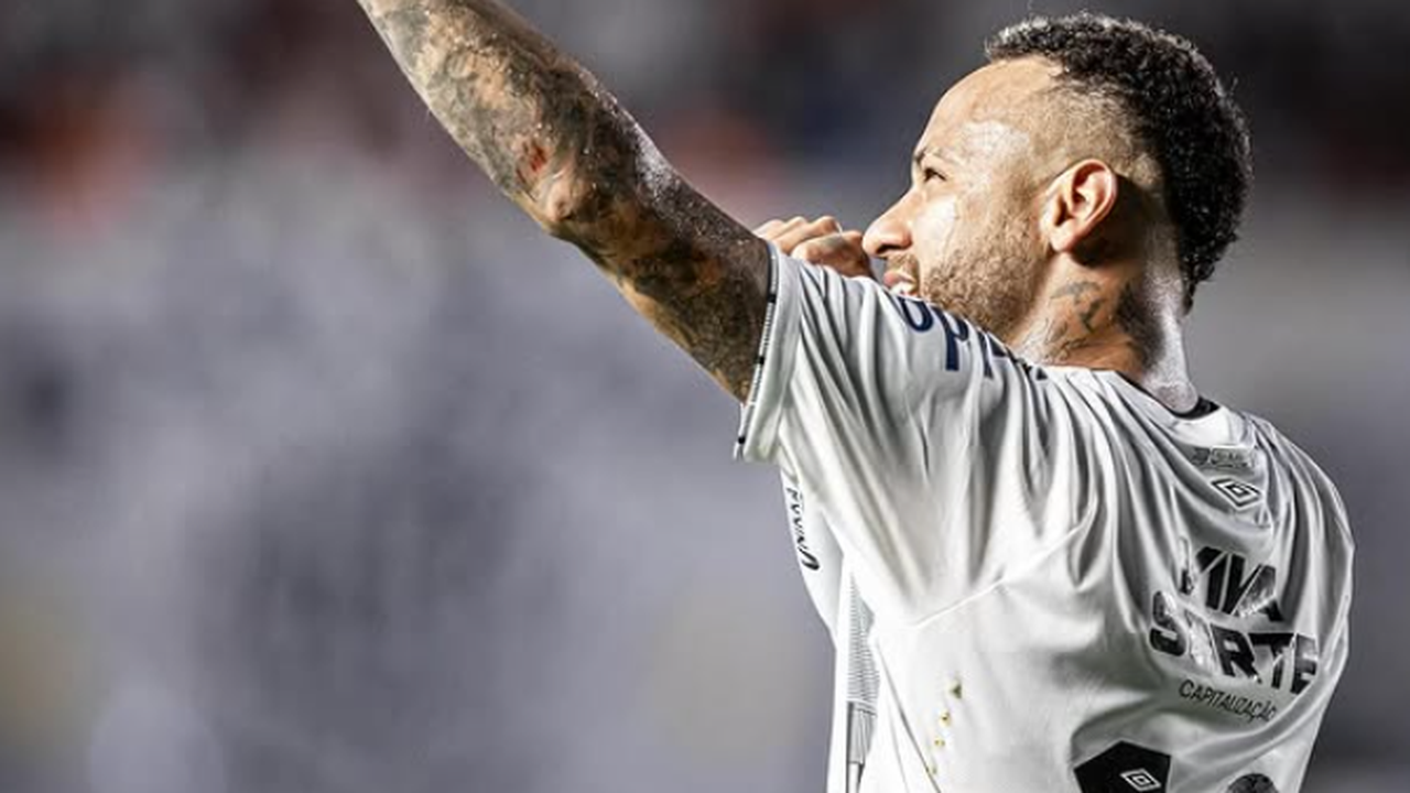 Comissão técnica da CBF acompanha treino do Santos e Neymar fica mais perto de volta à seleção
