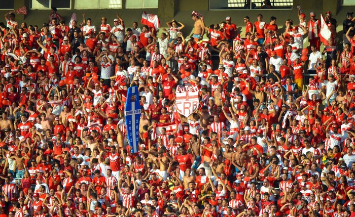 Público acompanhou de perto ao último jogo do Campeonato Alagoano