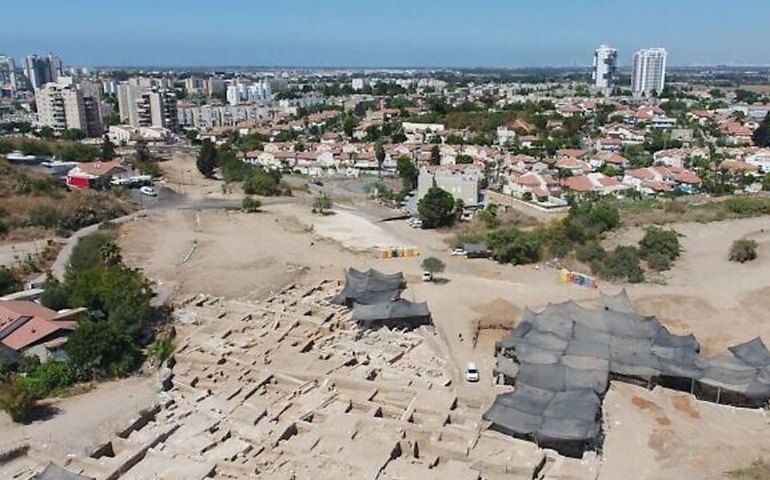 Irã promete resposta proporcional a ataques após ofensiva de Israel