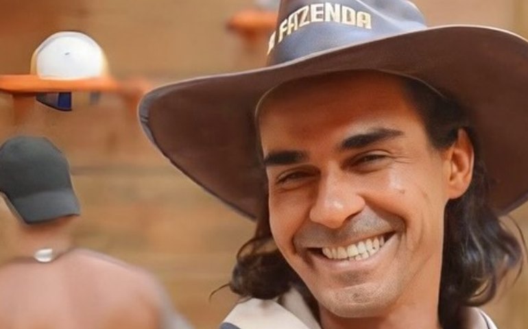 'A Fazenda': André vence última prova do peão e se aproxima da final