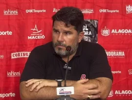 Barroca avalia pré-temporada do CRB e aponta calor como principal desafio