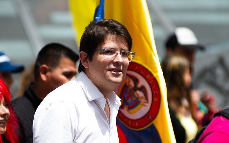 Pré-candidato Miguel Uribe segue em estado crítico após atentado