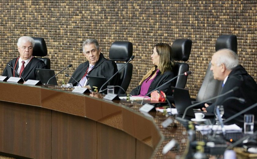 Coordenador do Curso de Direito do Cesmac assume a Presidência do Tribunal de Justiça