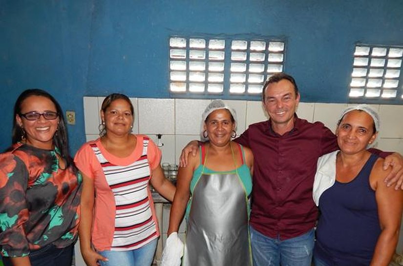 Prefeito de Anadia visita CAPS e garante melhorias