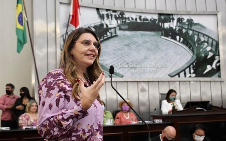 Audiência pública resulta em Moção de Apoio e Urgência para que Congresso Nacional discuta paridade de gênero e equidade racial