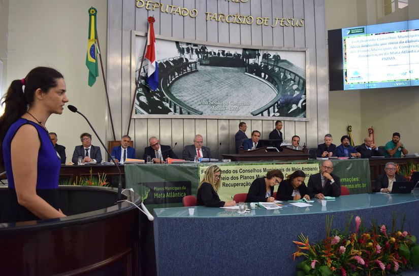 Audiência pública debate Orçamento da Criança e do Adolescente para 2019