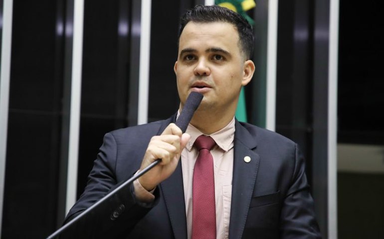 Projeto suspende resolução que obriga caminhão basculante a ter alerta sonoro