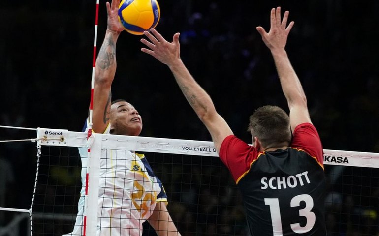 Brasil sofre primeiro revés no Pré-Olímpico de vôlei masculino