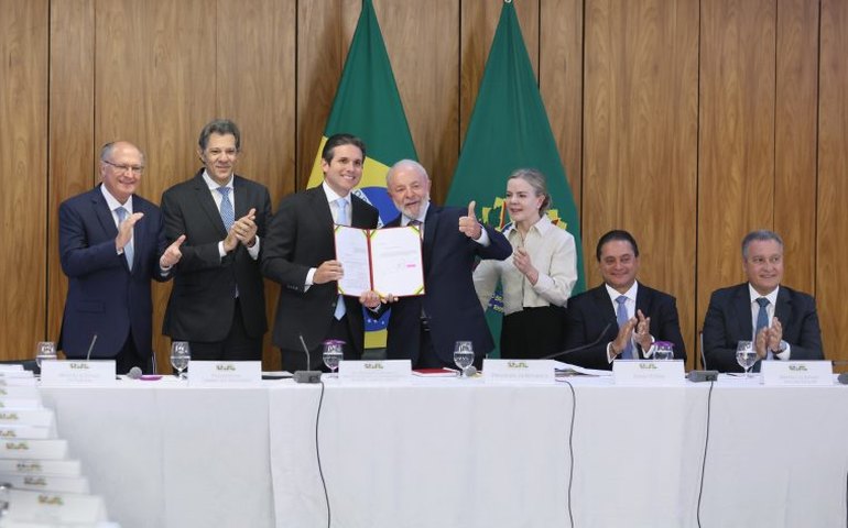 Motta anuncia comissão especial para analisar isenção do IR para quem ganha até R$ 5 mil