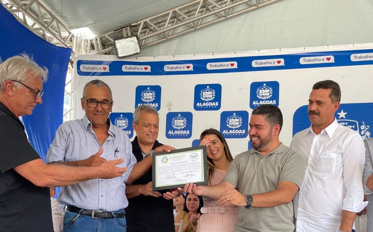 Conagreste entrega selo SIM a Apiário do município de Viçosa