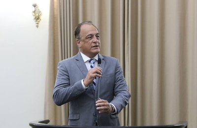 Galba Novaes denuncia deficiência no abastecimento d'água e possíveis crimes ambientais cometidos pela BRK