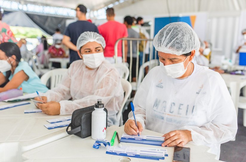 Com 11.388 doses aplicadas, Maceió tem novo recorde de vacinação contra a Covid-19 em um dia