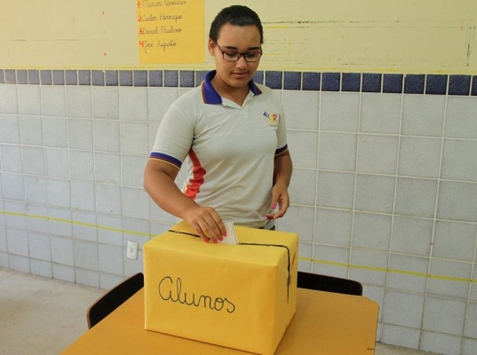 ​​Comunidade elege conselheiros escolares para biênio 2016-2108