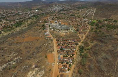 DOE lança edital para contratação da empresa que vai pavimentar o bairro da Floresta, em Santana do Ipanema 