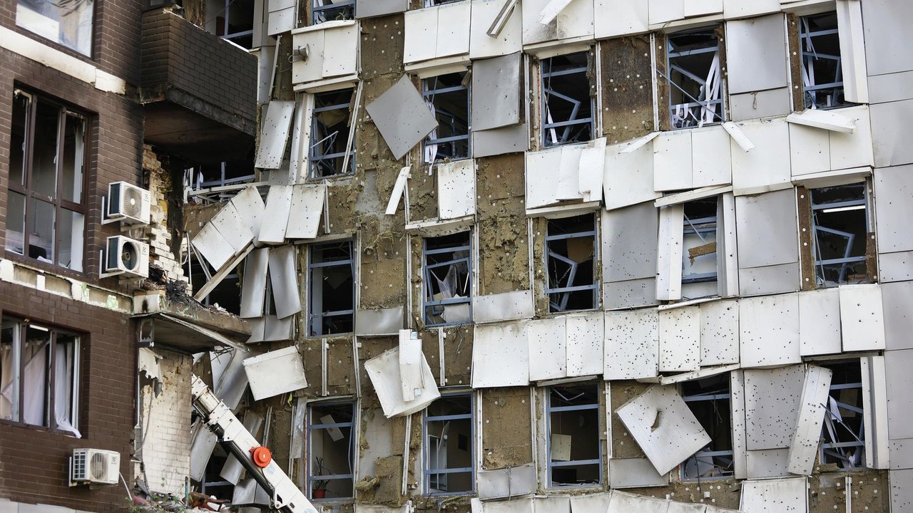 Drones ucranianos atingem base turística em Zaporozhie e deixam vários mortos