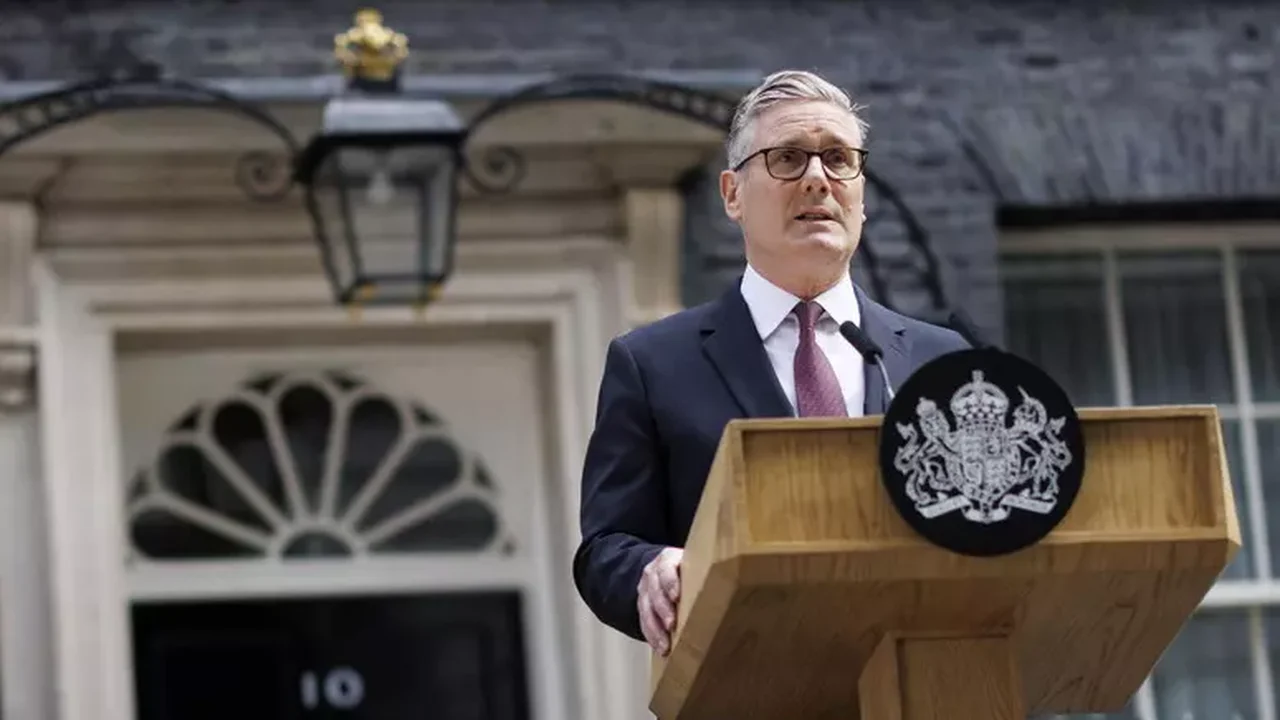 Starmer renuncia ao cargo de premiê do Reino Unido e abre caminho para Burnham